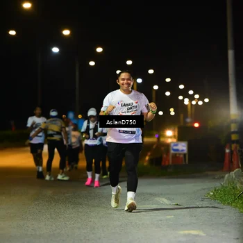 Runner Photo 7744028