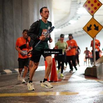 Runner Photo 7744033