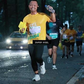 Runner Photo 7744049