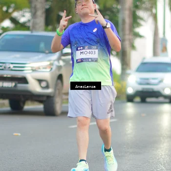 Runner Photo 7744061