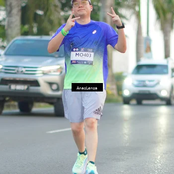 Runner Photo 7744063