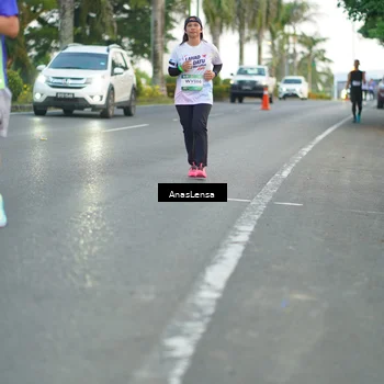 Runner Photo 7744067