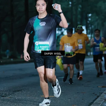 Runner Photo 7744068