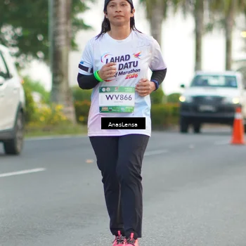 Runner Photo 7744072