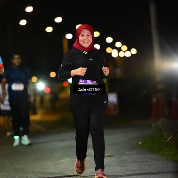 Runner Photo 7744076