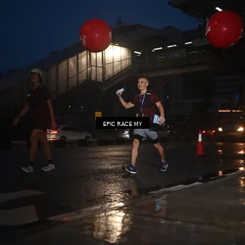 Runner Photo 7744077