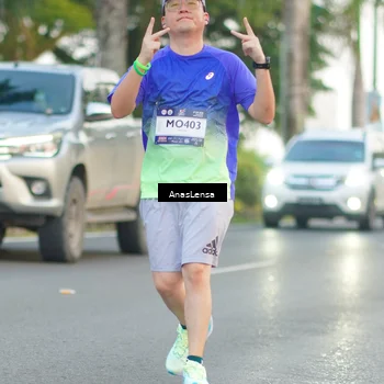 Runner Photo 7744093