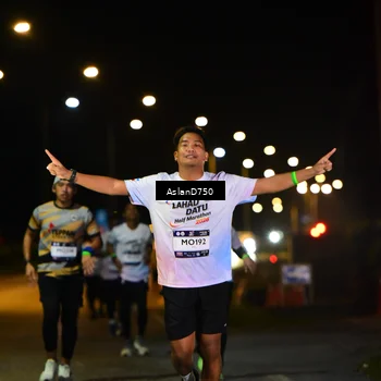 Runner Photo 7744112