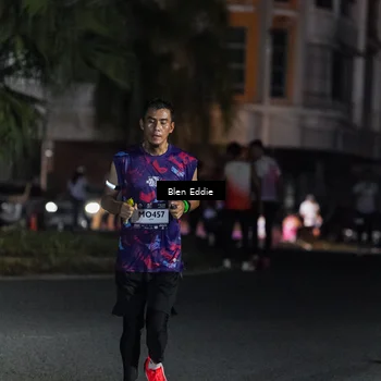Runner Photo 7744120