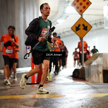 Runner Photo 7744124