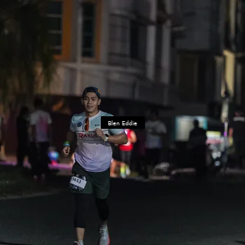 Runner Photo 7744138