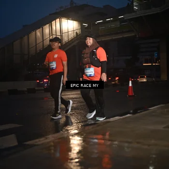 Runner Photo 7744139