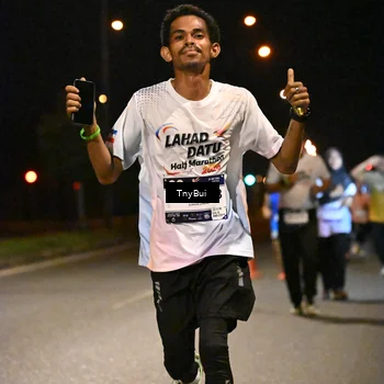 Runner Photo 7744148