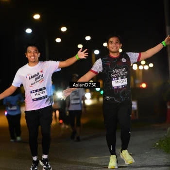 Runner Photo 7744161