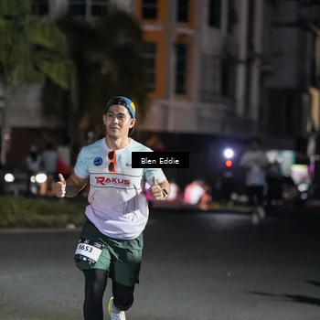 Runner Photo 7744167