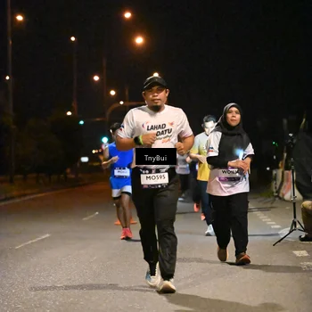 Runner Photo 7744173