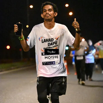 Runner Photo 7744175