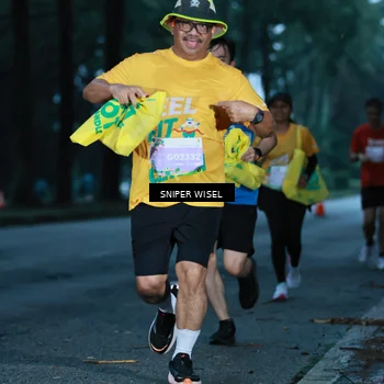 Runner Photo 7744180