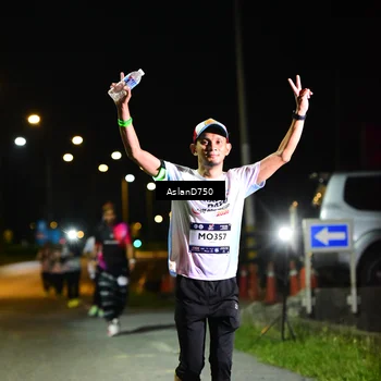 Runner Photo 7744200