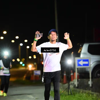 Runner Photo 7744201
