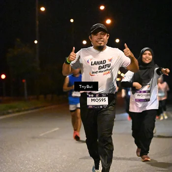 Runner Photo 7744206