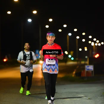 Runner Photo 7744213