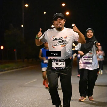 Runner Photo 7744215