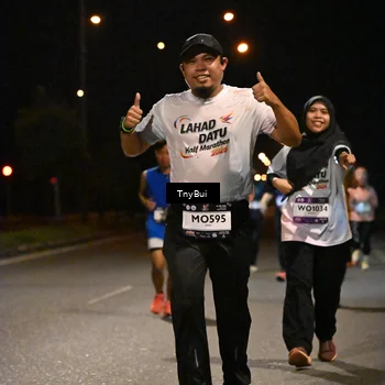 Runner Photo 7744221