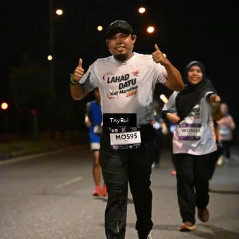 Runner Photo 7744224
