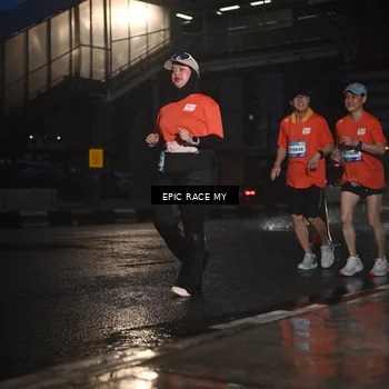 Runner Photo 7744234