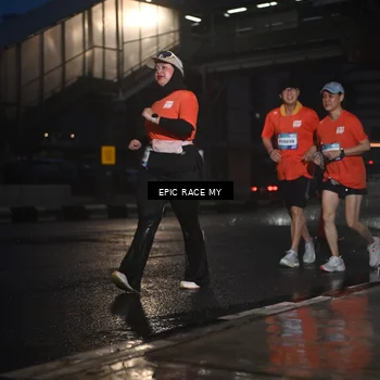 Runner Photo 7744236
