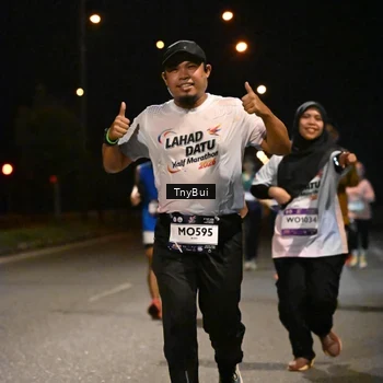 Runner Photo 7744237