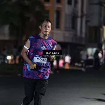 Runner Photo 7744250