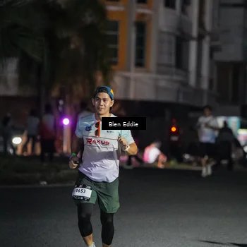 Runner Photo 7744253