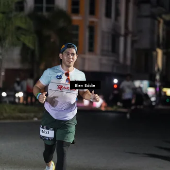 Runner Photo 7744254