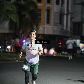Runner Photo 7744275