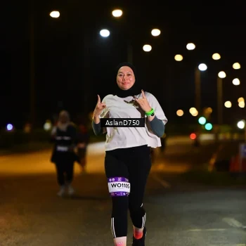 Runner Photo 7744277