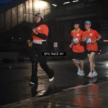 Runner Photo 7744287