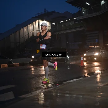 Runner Photo 7744291