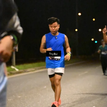 Runner Photo 7744293
