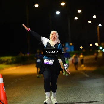 Runner Photo 7744296