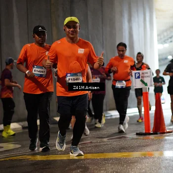 Runner Photo 7744305