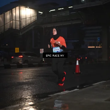 Runner Photo 7744311