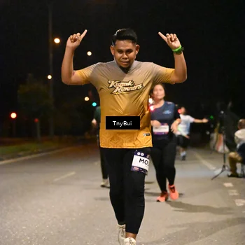 Runner Photo 7744312