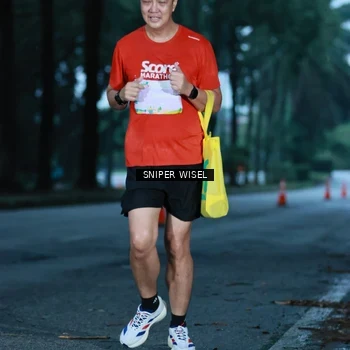 Runner Photo 7744320