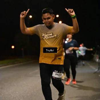 Runner Photo 7744324
