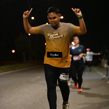 Runner Photo 7744337