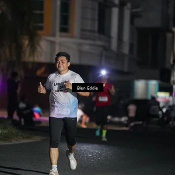 Runner Photo 7744372