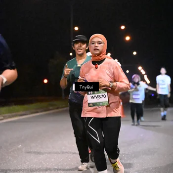 Runner Photo 7744376