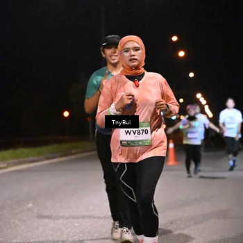 Runner Photo 7744399